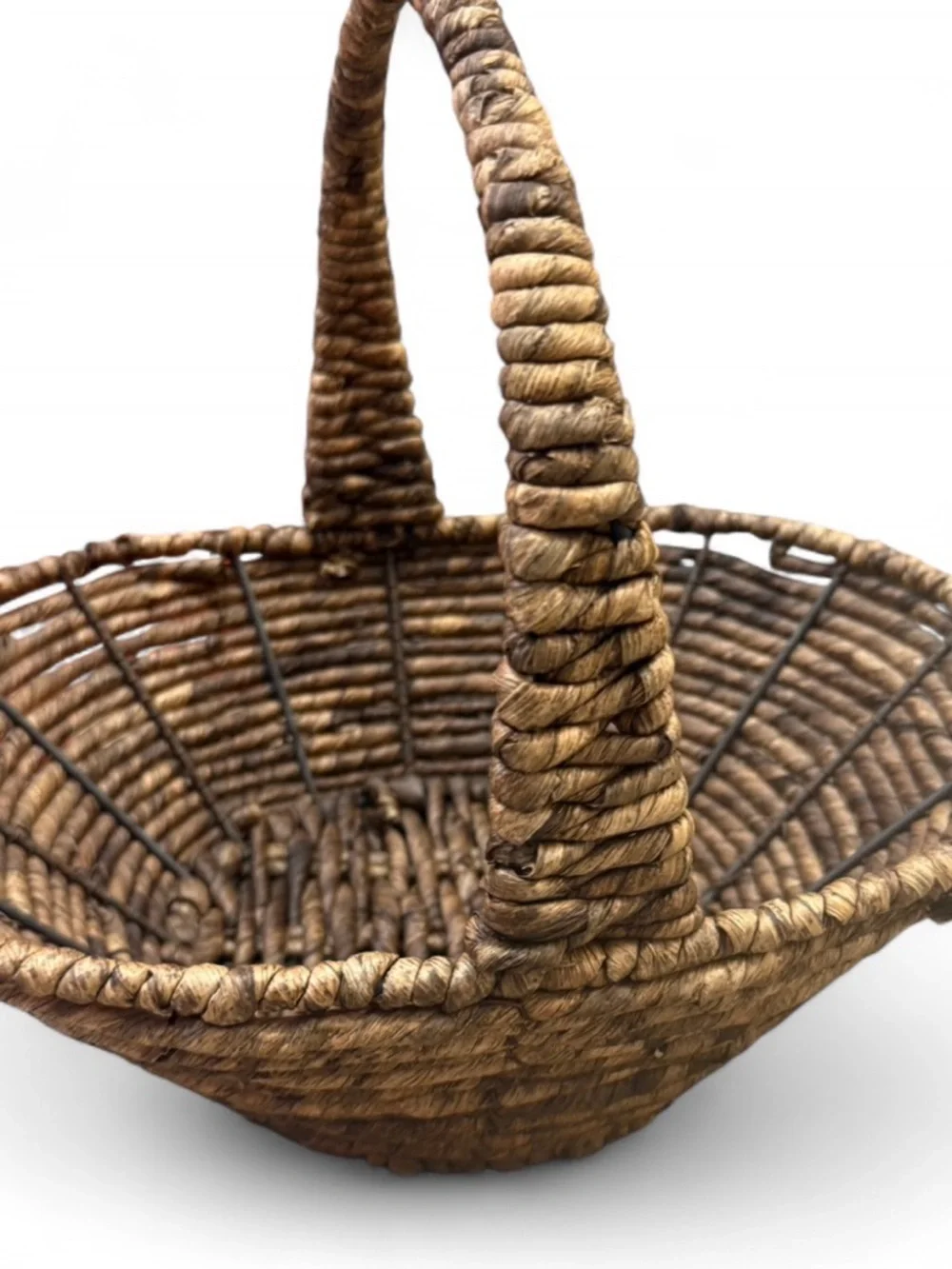 Woven Round Handled Basket - Brown